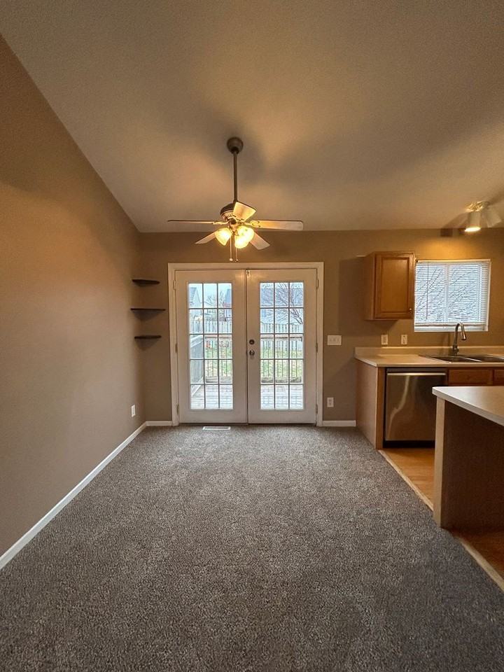 17843 Edna St - Photo 5 of 37