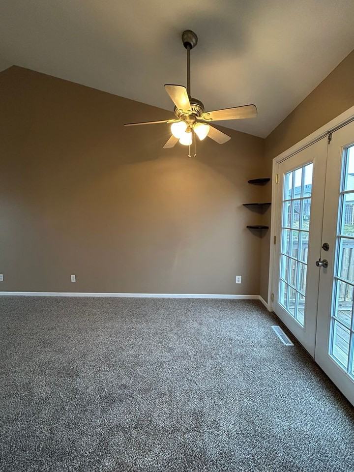 17843 Edna St - Photo 7 of 37