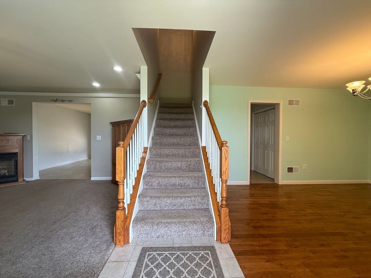 305 Hammond Rd - Photo 6 of 29