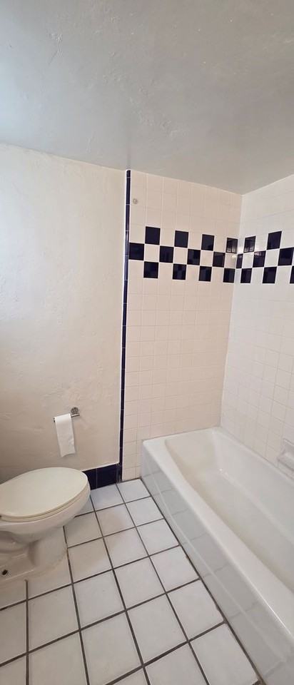 650 Ocean Ln - Photo 7 of 15