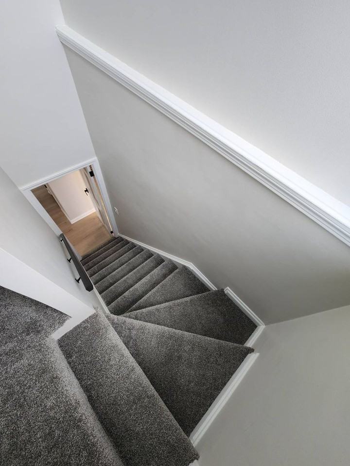 16301 Invermere Ave - Photo 3 of 43