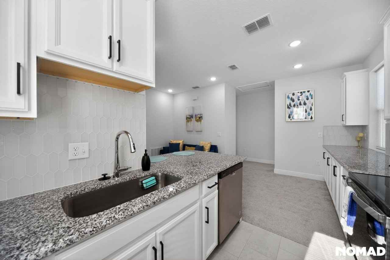 10322 Marconi Ave - Photo 7 of 25