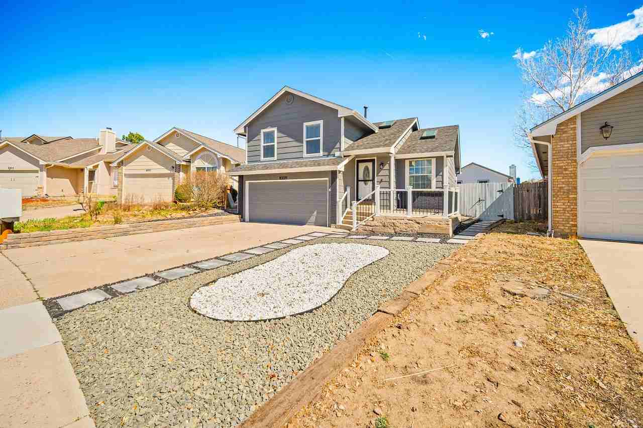 8329 Steadman Dr - Photo 2 of 35