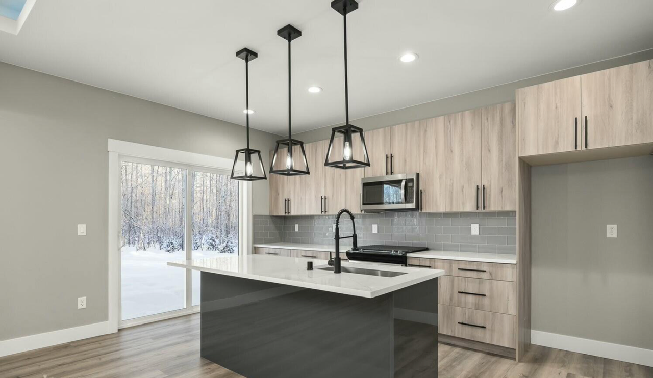 13845 W Kluane Dr - Photo 2 of 18