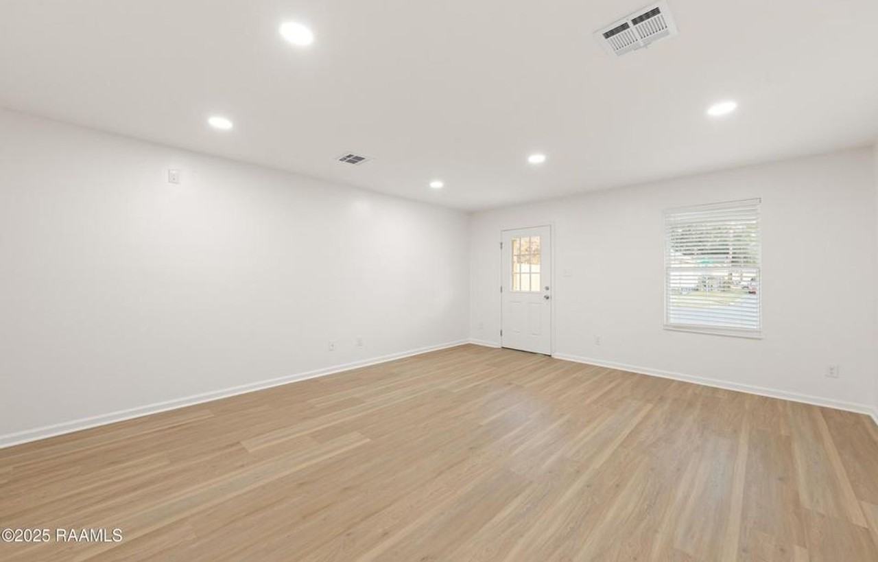 503 Joan St - Photo 2 of 11