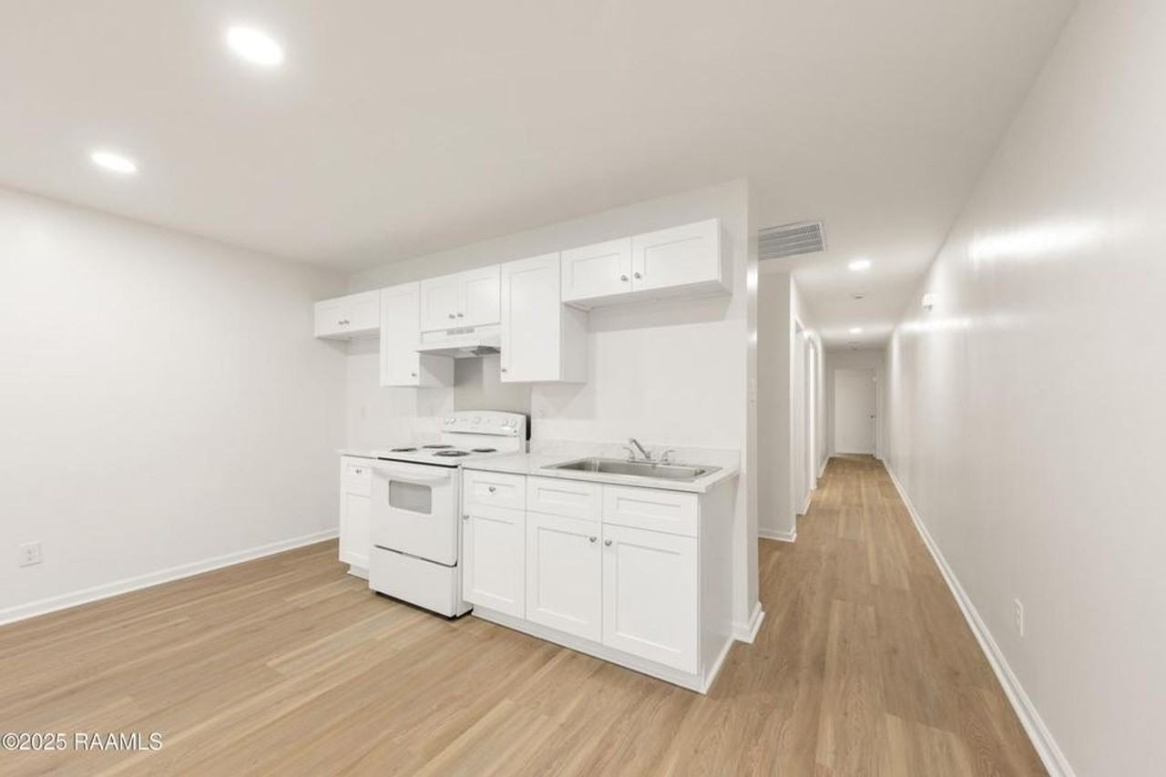 503 Joan St - Photo 4 of 11