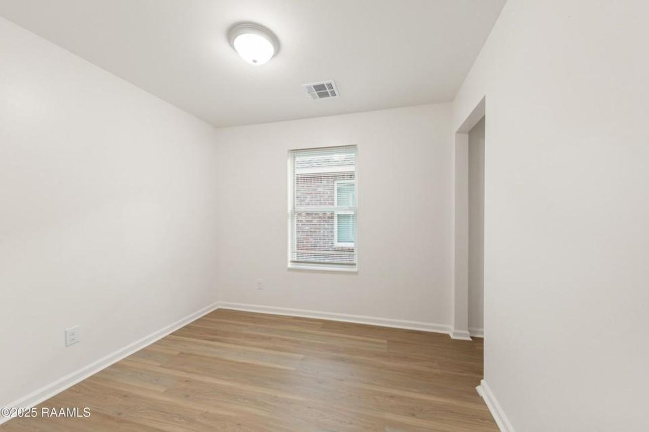 503 Joan St - Photo 6 of 11