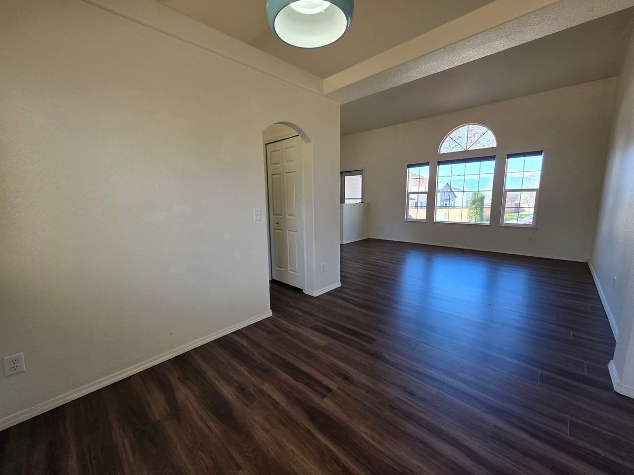 7015 Cabriolet Dr - Photo 6 of 30