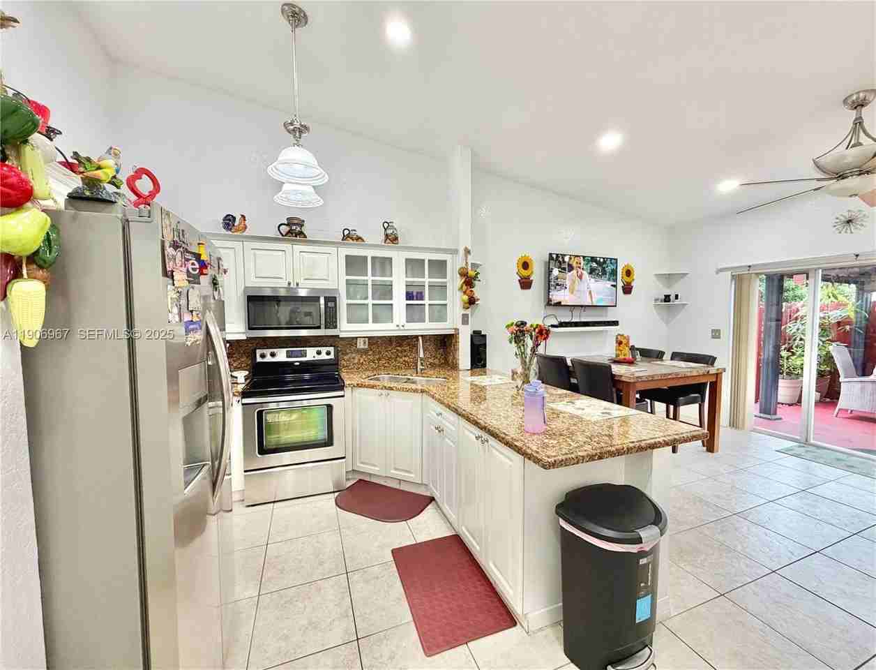 13778 Sw 170th Ln - Photo 2 of 19