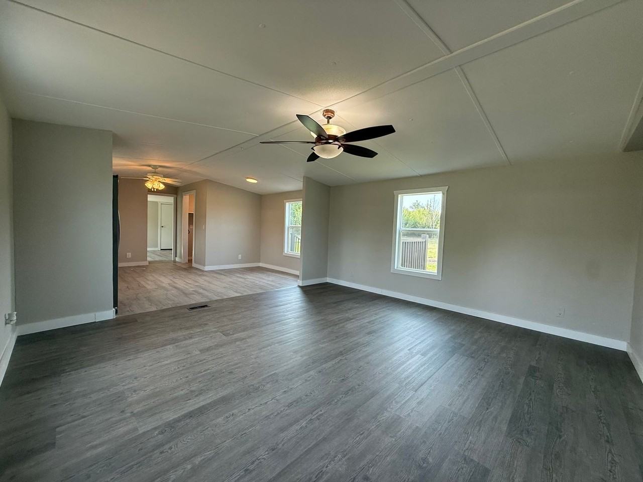 281 Mount Pleasant Cir - Photo 4 of 25