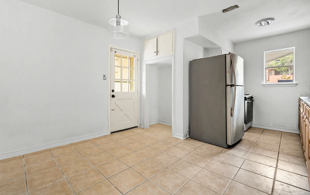 4942 Driskill St - Photo 4 of 13