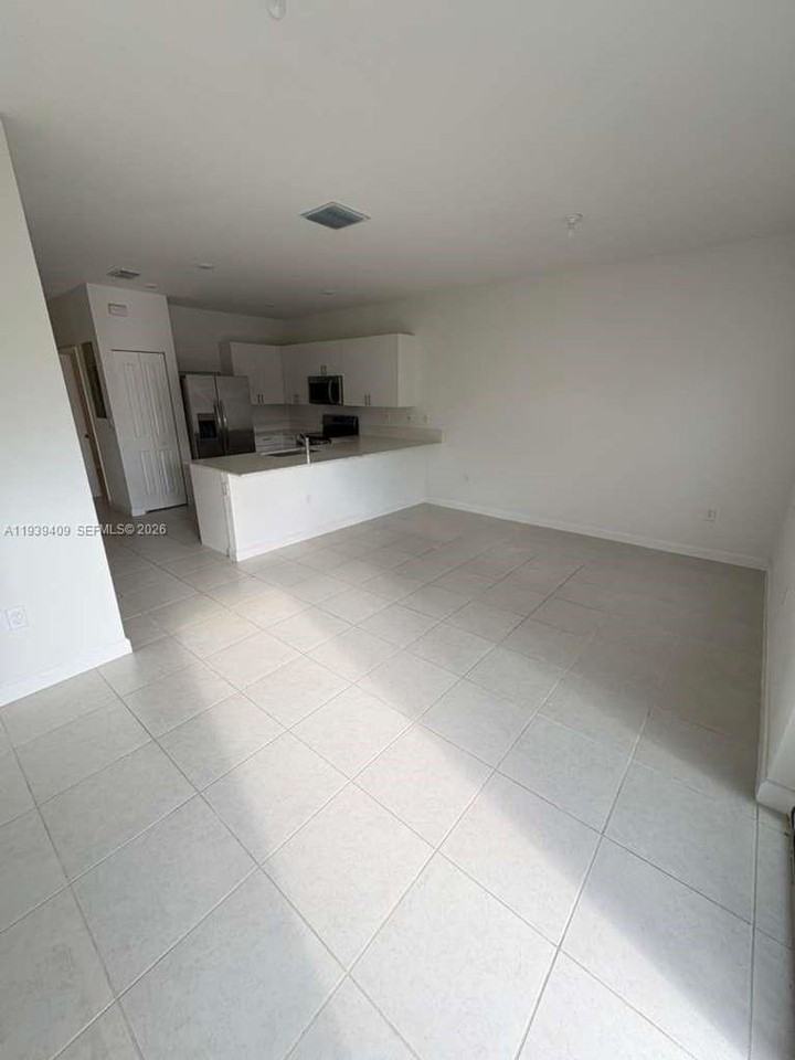 29240 Sw 163rd Ct - Photo 4 of 14