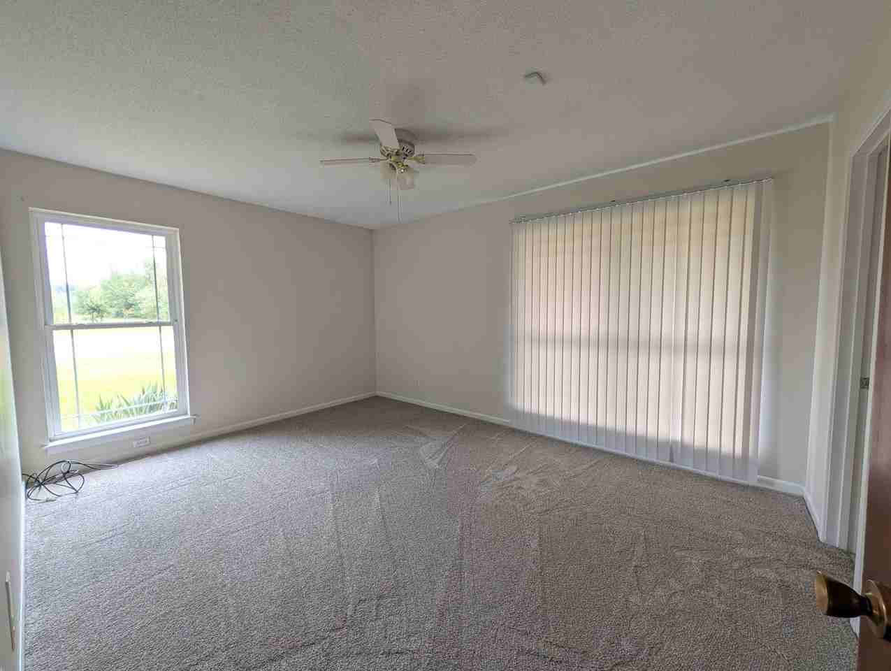 635 Summit Dr - Photo 7 of 13