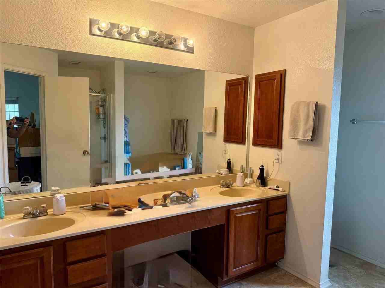 11104 11104 Chatam Berry Ln - ELT 1/31/27 - Photo 4 of 12