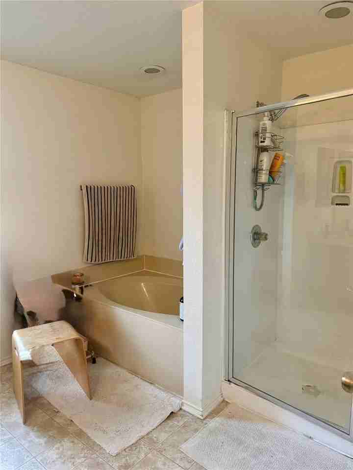 11104 11104 Chatam Berry Ln - ELT 1/31/27 - Photo 5 of 12