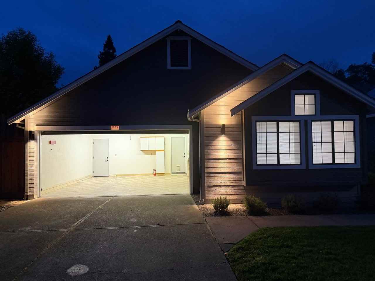 1925 Lecair Ct - Photo 2 of 18