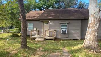 featured image of 1918 Oleander Dr