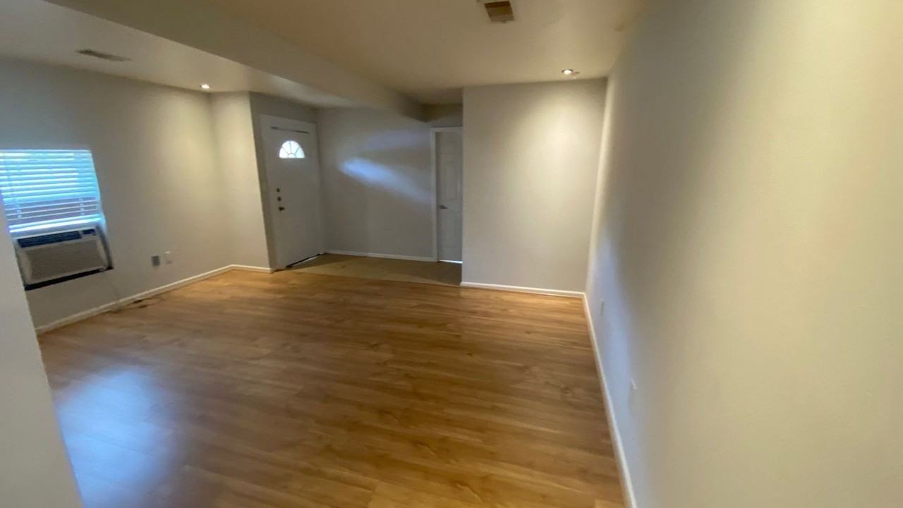 1918 Oleander Dr - Photo 2 of 20