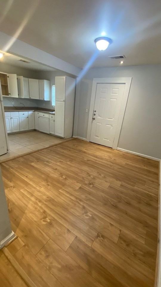 1918 Oleander Dr - Photo 3 of 20