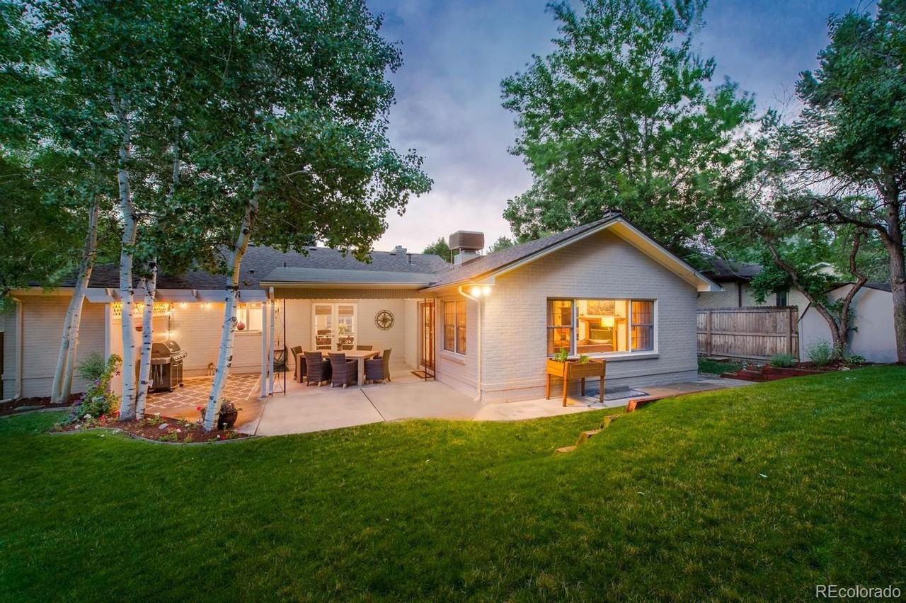 795 S Harrison St - Photo 3 of 29