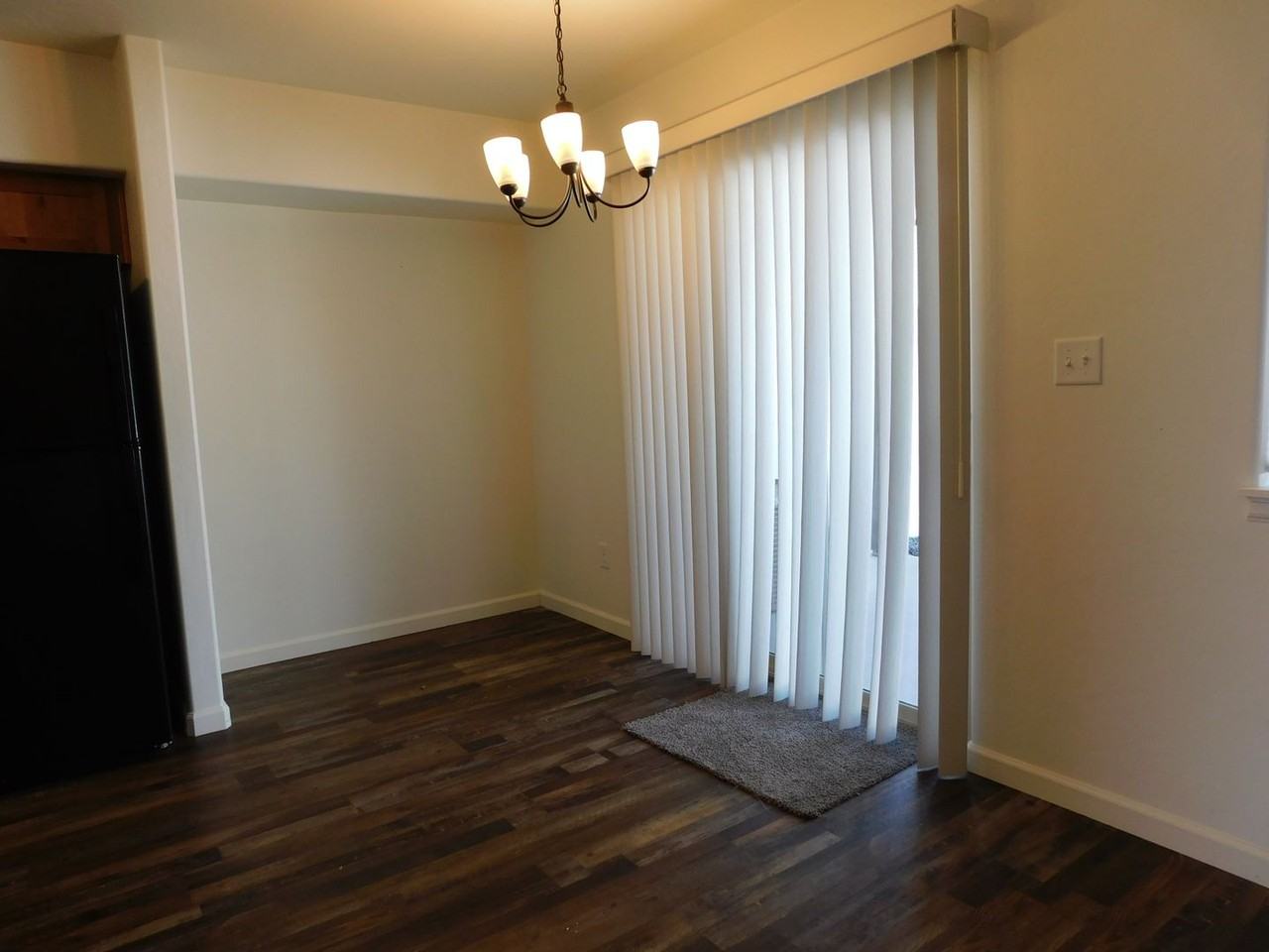 657 Trinity Way #B - Photo 4 of 18