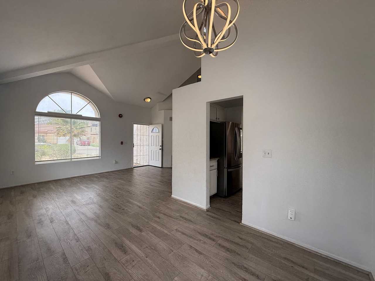 2624 Via Verona - Photo 4 of 20