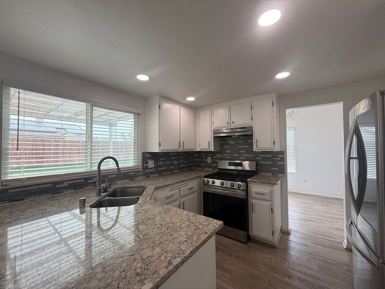 2624 Via Verona - Photo 7 of 20