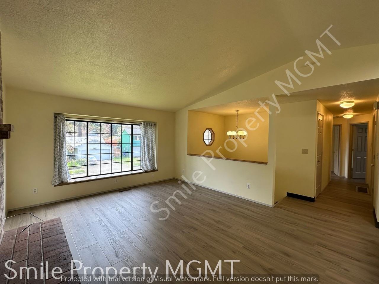 6407 Se 131st Ave - Photo 2 of 15