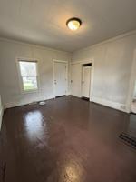 featured image of 215 S Scott St