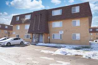 10425 Natoma Ave - Photo 1 of 1