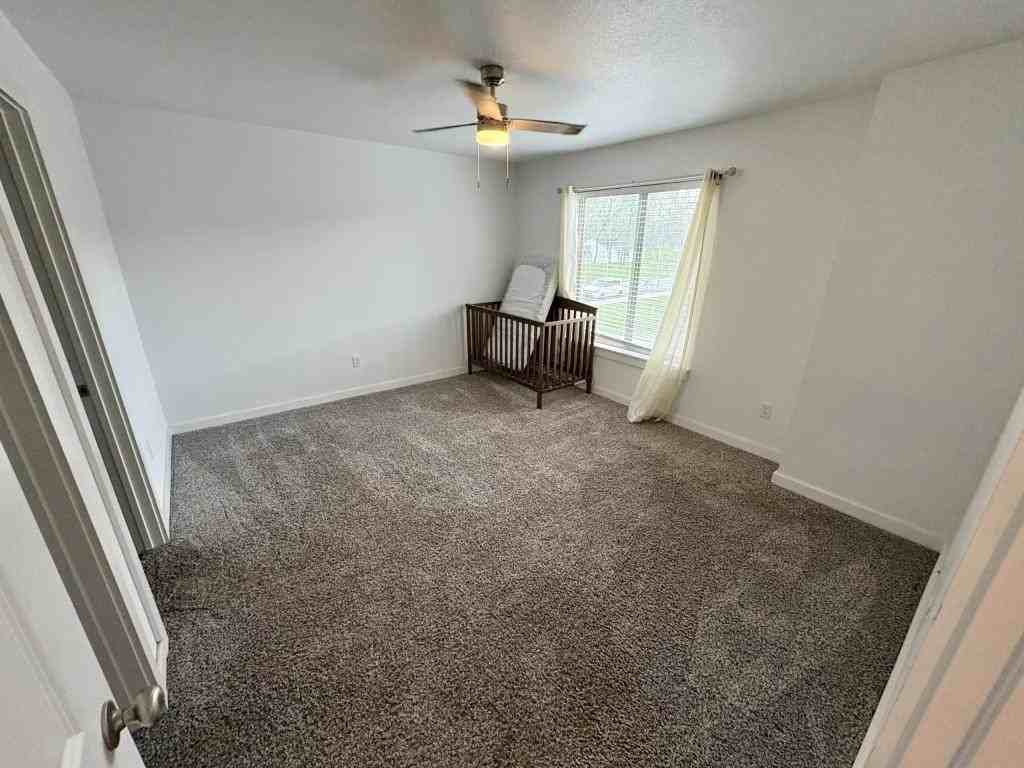 628 N College St - Photo 5 of 15