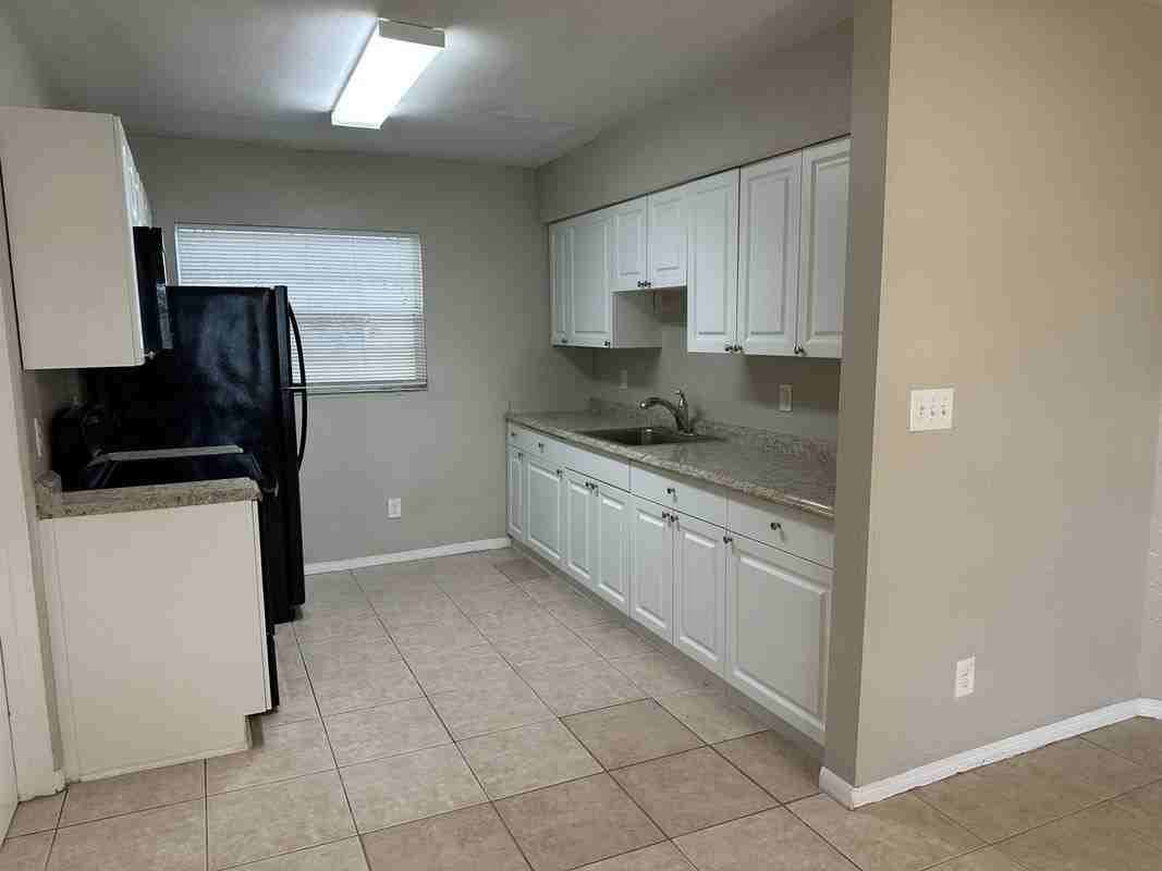 6601 65th Way - Photo 4 of 7