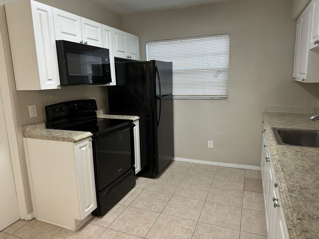 6601 65th Way - Photo 5 of 7