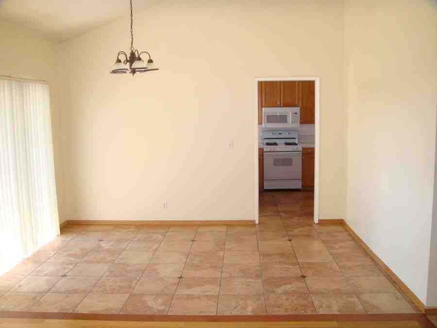 15790 Midwood Dr - Photo 3 of 37