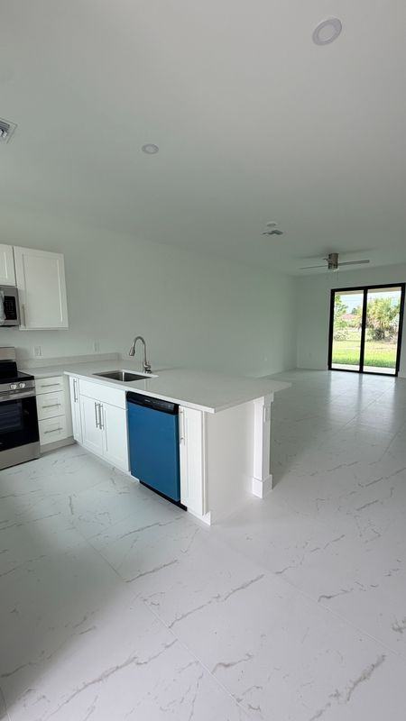 1105 Dean St - Photo 2 of 11