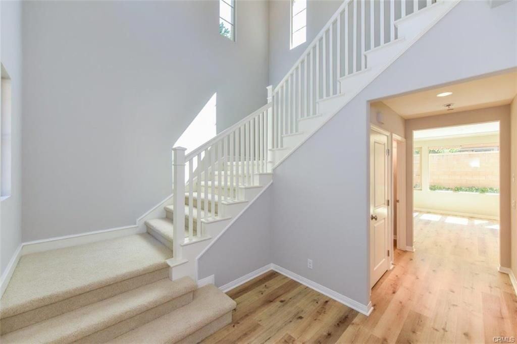 99 Bianco - Photo 5 of 29