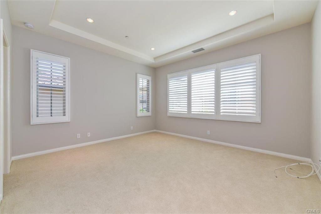 99 Bianco - Photo 7 of 29