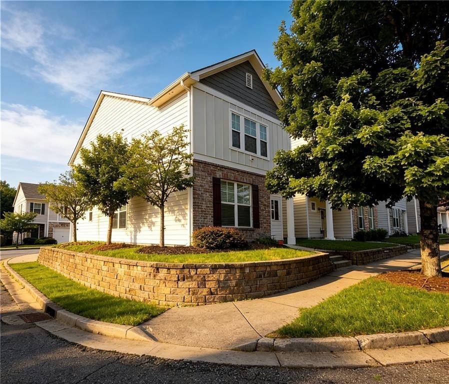 602 Lofty Ln Sw - Photo 2 of 31