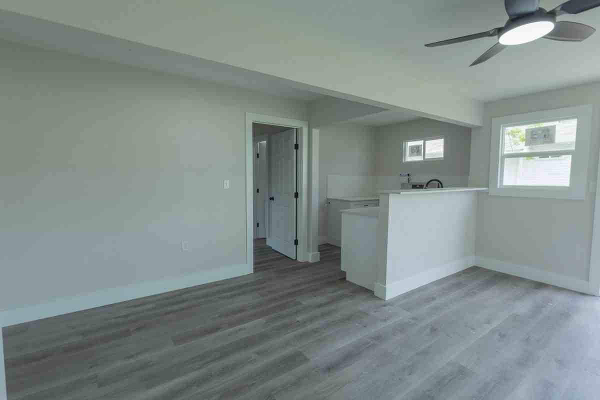 1714 Ethel Ave - Photo 5 of 10