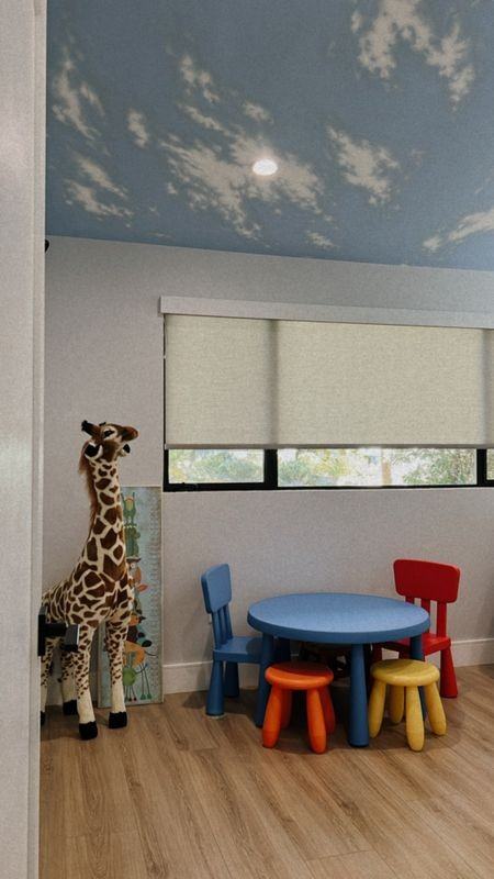 4821 Heaven Ave - Photo 3 of 41