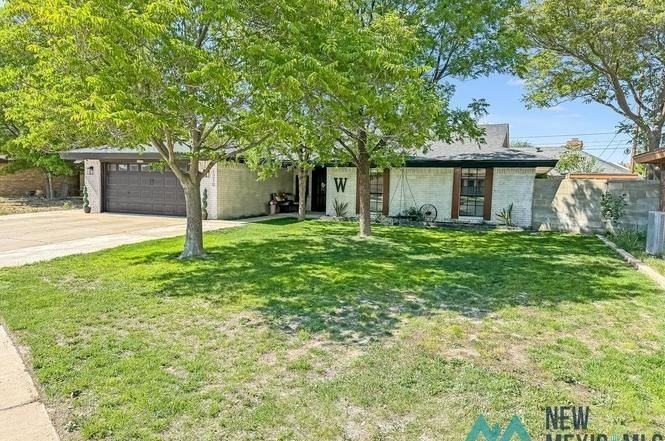 1210 W Pueblo Ave - Photo 2 of 15