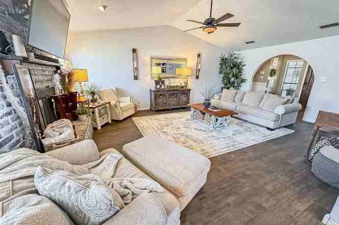 1210 W Pueblo Ave - Photo 4 of 15