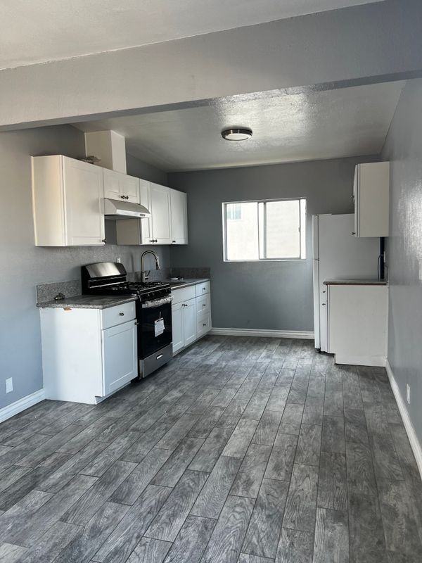 120 W 73rd St - Photo 4 of 11