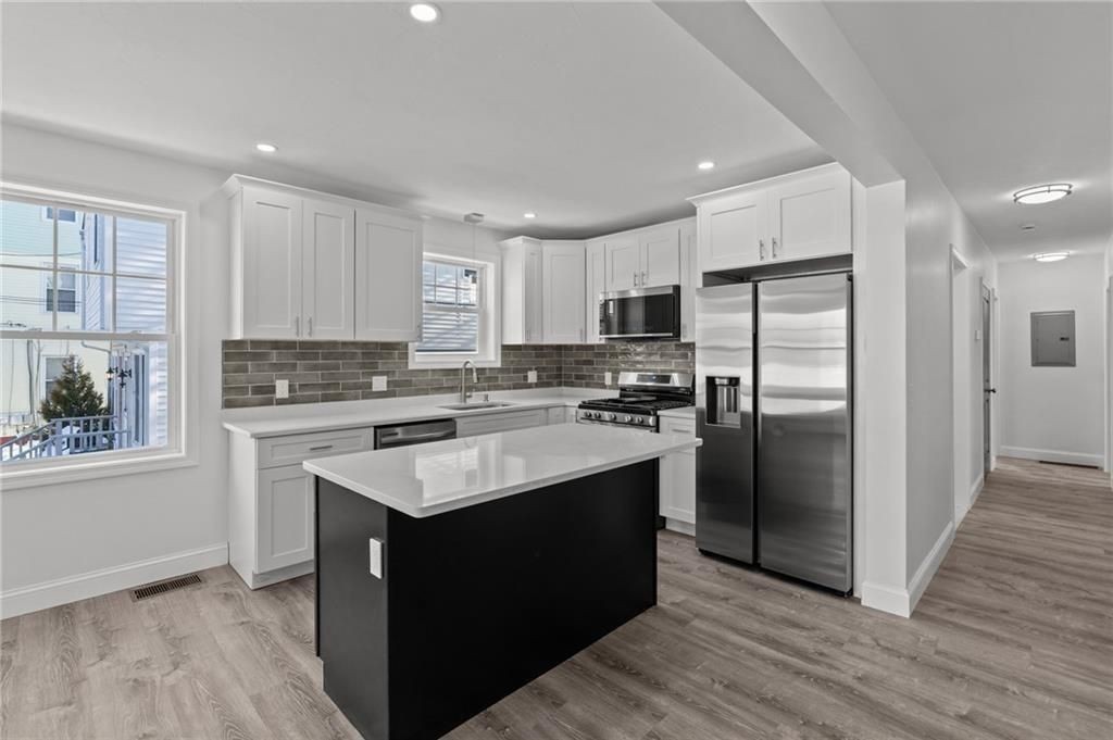 29 Stansbury St - Photo 2 of 11