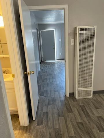 529 Indiana St Se #D - Photo 4 of 9