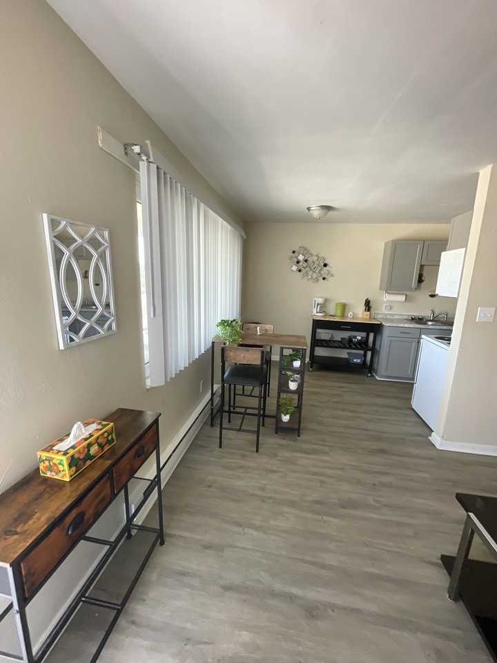 9523 5th Bay St #F - Photo 2 of 9