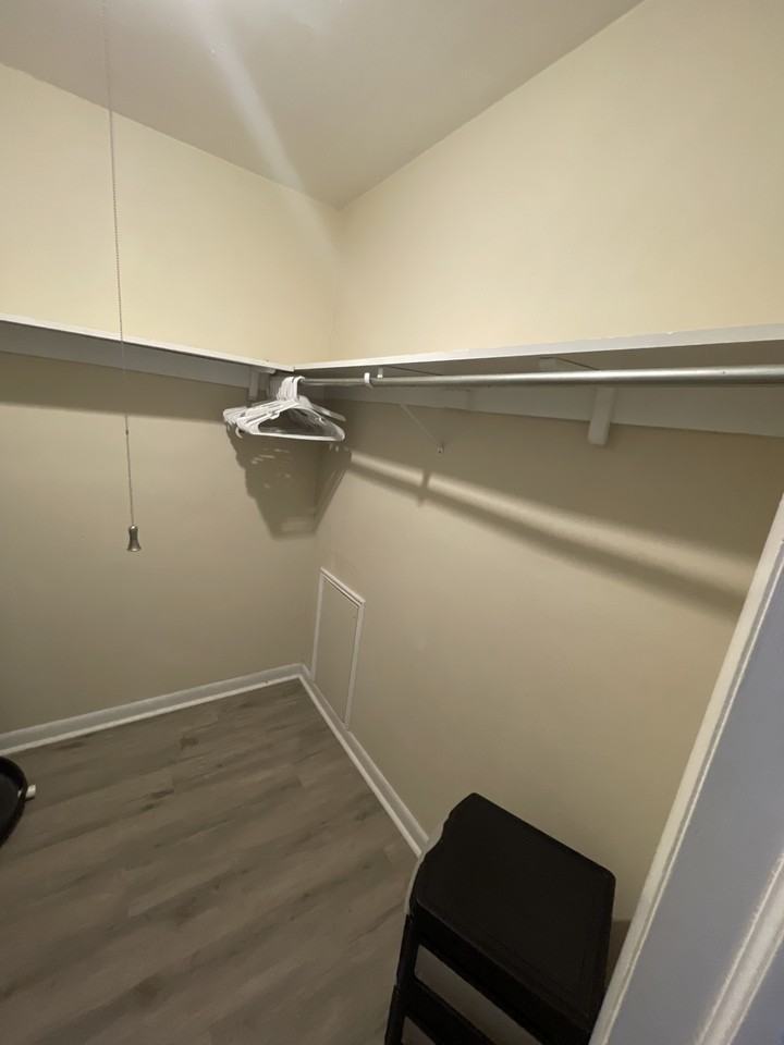 9523 5th Bay St #F - Photo 6 of 9