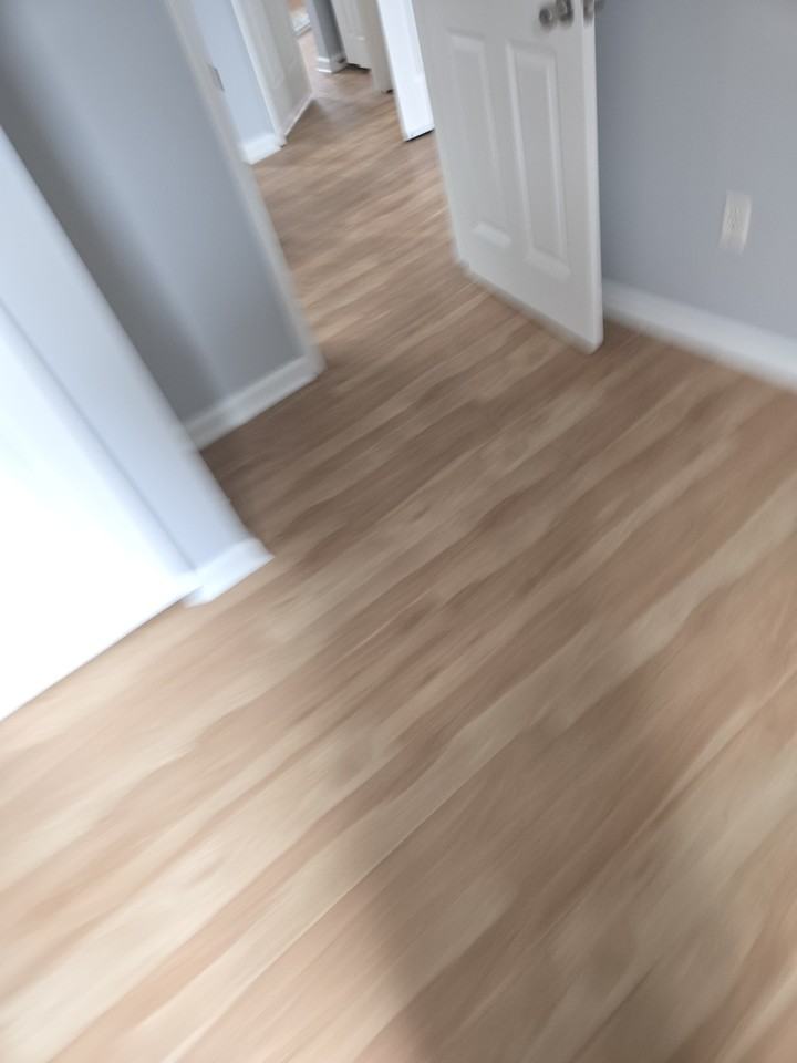 2442 Lakeview Ave #2 - Photo 3 of 3