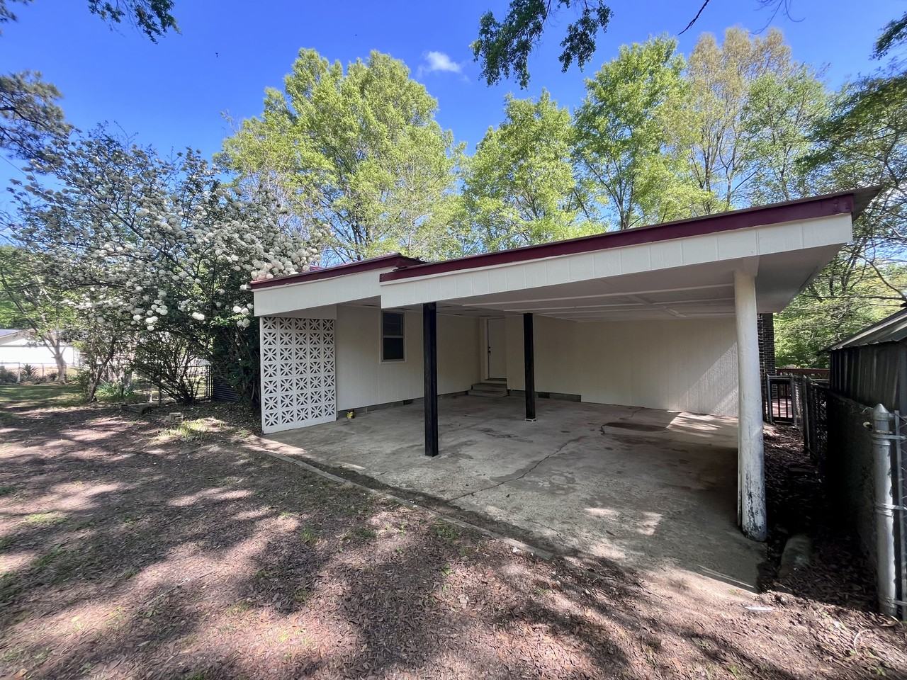 1154 Black Creek Rd - Photo 6 of 15