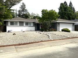 featured image of 3736 Orangerie Way